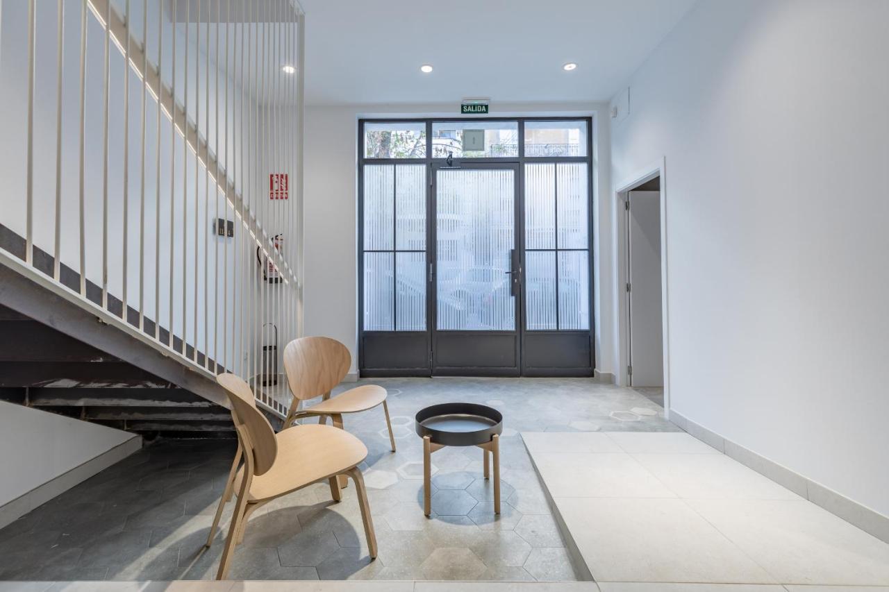 Apt With Antique Floor & Lots Of Sun Light Valencia Exterior photo